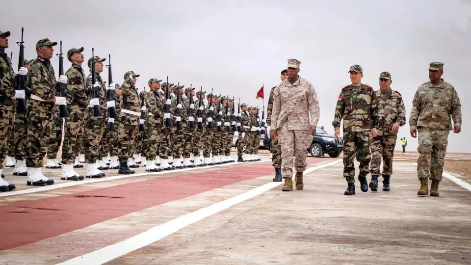 Fuerzas Armadas de Marruecos durante actividades de entrenamiento y modernización militar.